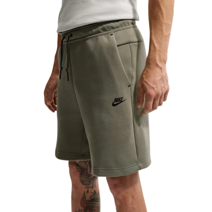 M NK TECH FLC SHORT IM0693-328