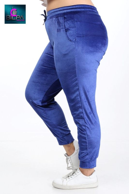 Pantaloni BATAL din catifea, en-gross