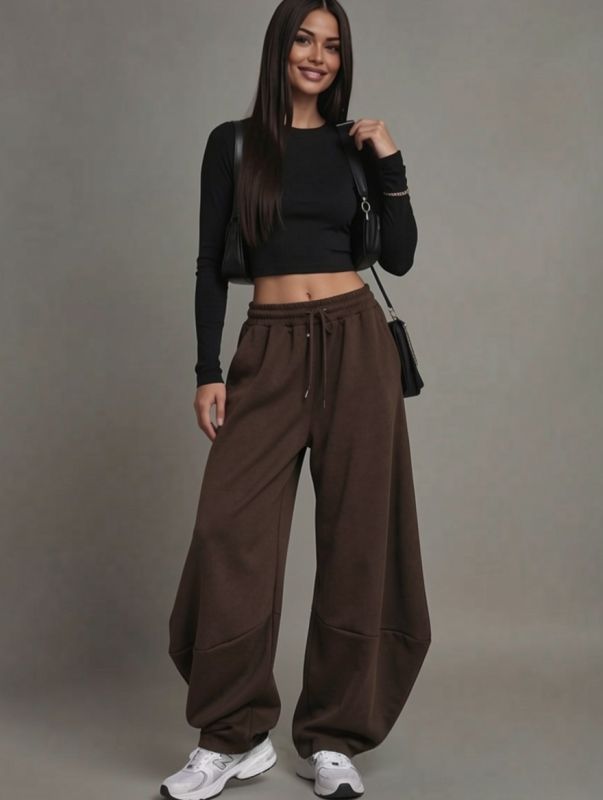Pantaloni trening de dama balloon maro oversize Moon