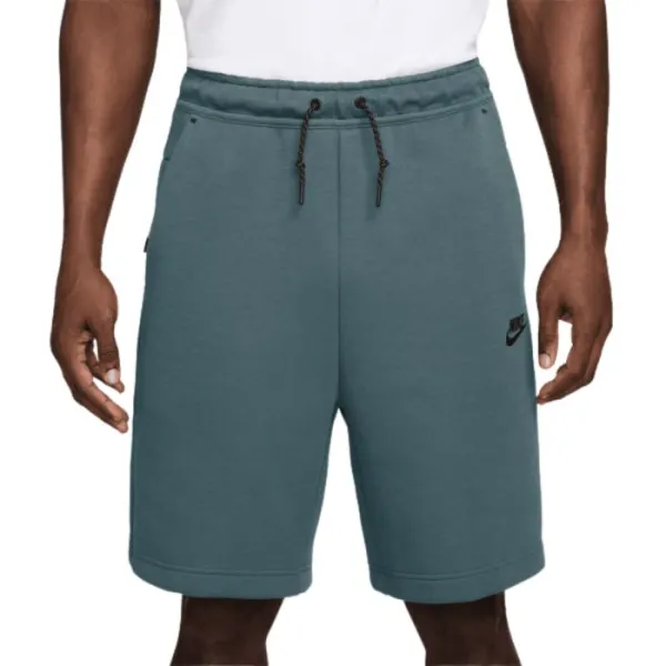 M NK TECH FLC SHORT IM0693-382
