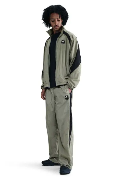 Pantaloni de trening cu buzunare cu fermoar si snururi la terminatie - Negru/Kaki