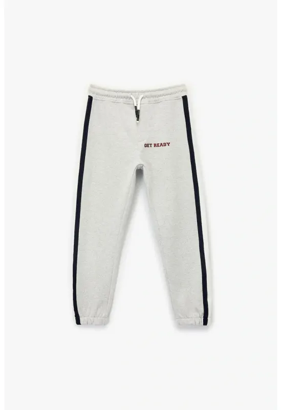 Pantaloni de trening cu snur si benzi laterale contrastante - Alb