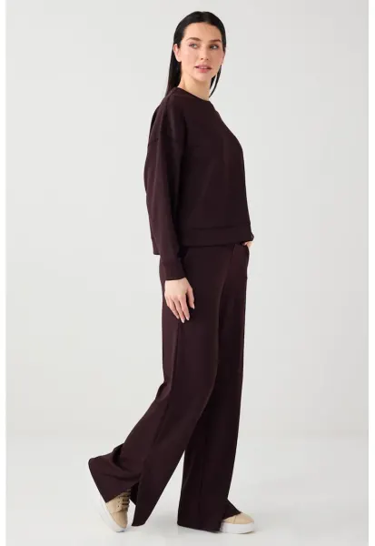 Pantaloni de trening din amestec de modal cu slituri la terminatie - Maro inchis