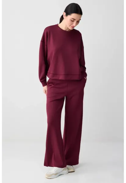 Pantaloni de trening din amestec de modal cu slituri la terminatie - Rosu inchis