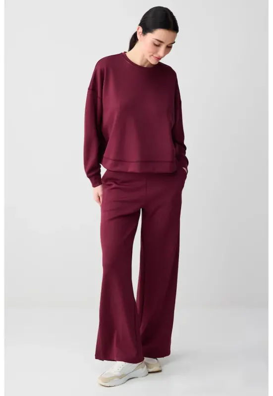 Pantaloni de trening din amestec de modal cu slituri la terminatie - Rosu inchis