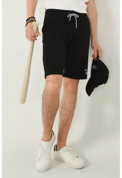 Pantaloni de trening scurti cu buzunare laterale Fowler - Negru