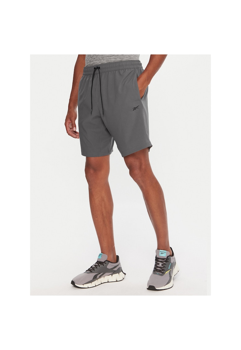 Pantaloni sport barbati  gri - scurti