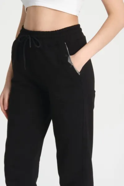 Pantaloni sport-casual, conici cu argintiu la buzunar, cod A670, en-gross
