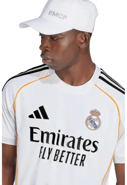 Tricou slim fit pentru fotbal Real Madrid - Alb/Negru