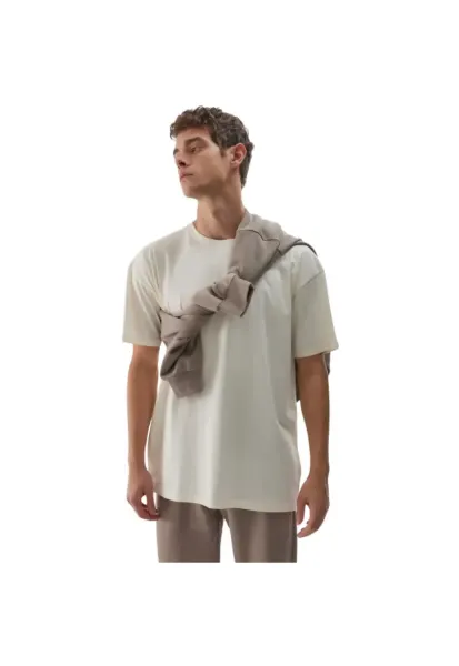 Tricou sport barbati -  model M2967 - bej - fabricat din material de calitate.